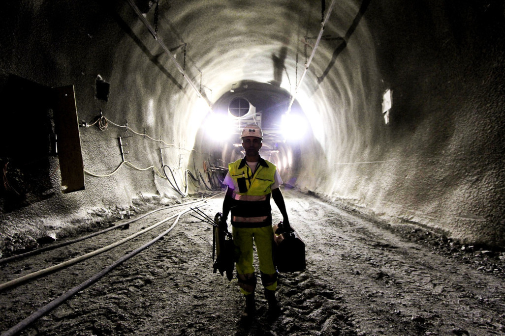 Ceneri Basistunnel Sigirino Vortriebsvermessung