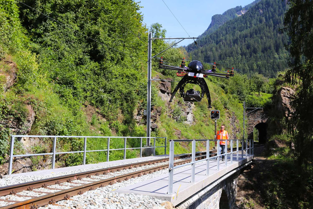 Aufnahmen Brücke mit Multikopter