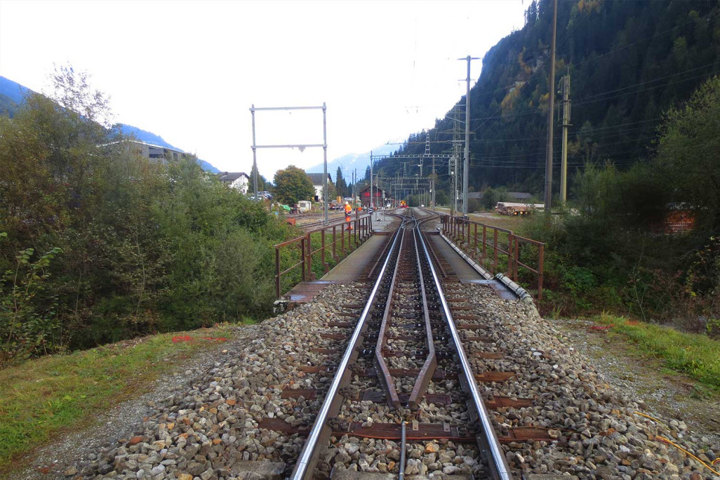 Vermessung, Geländeaufnahme, RhB-Brücke, HMQ AG