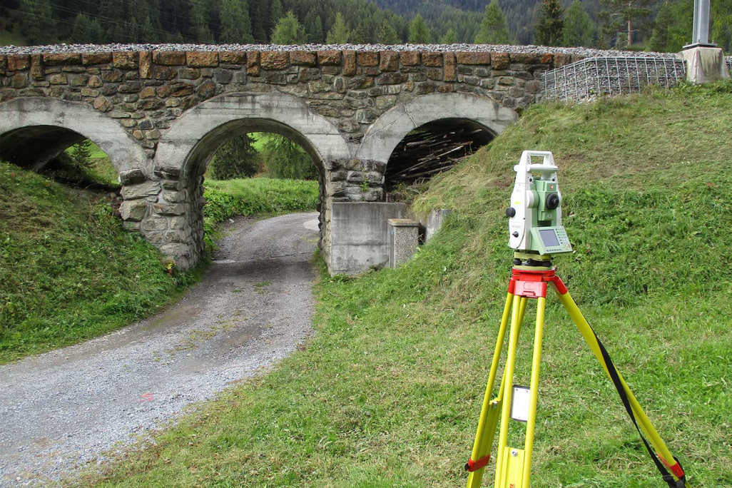 Vermessung RhB Brücke, HMQ AG