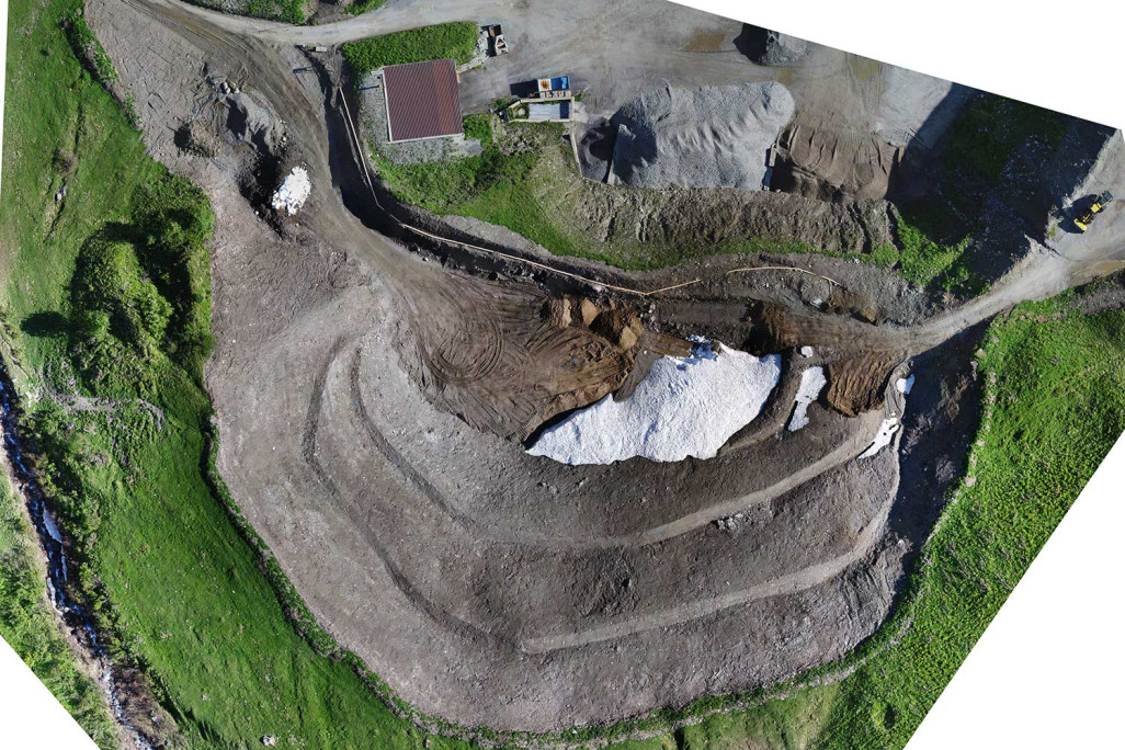 Drohnenflug Deponie Usser Gadastattbach Hinterrhein, HMQ AG
